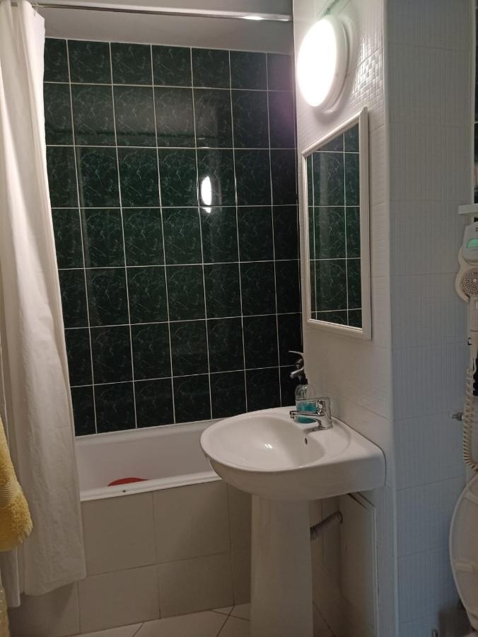 Two Bedroom Apartment Farmec Cluj Napoca Bagian luar foto