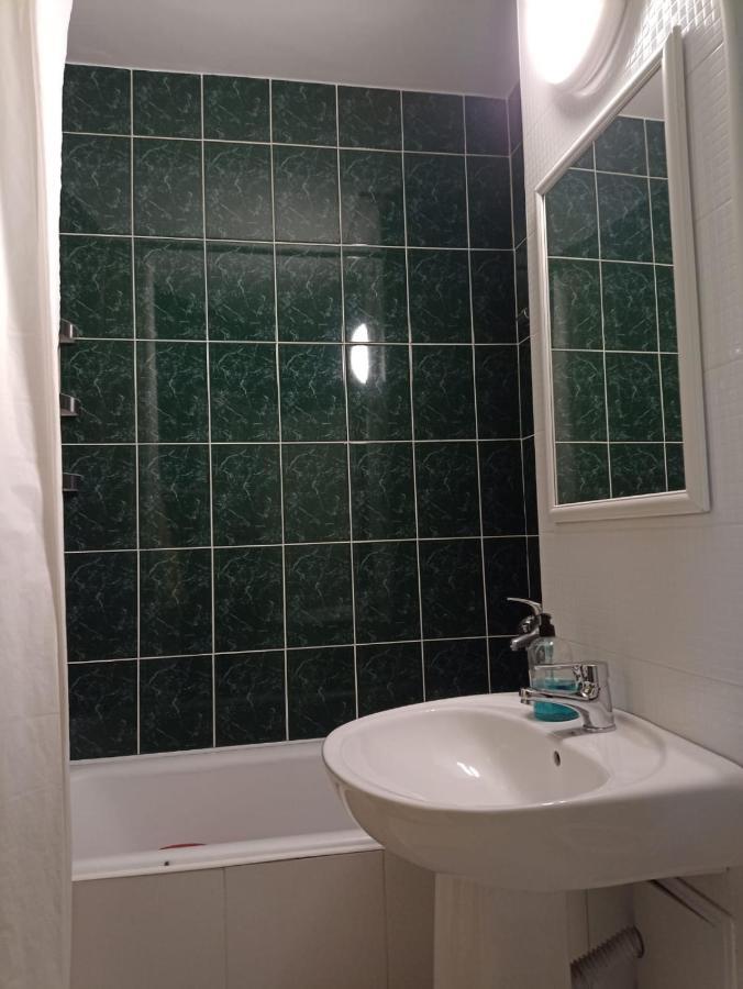 Two Bedroom Apartment Farmec Cluj Napoca Bagian luar foto